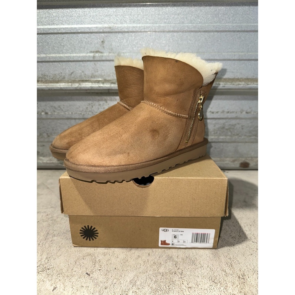 UGG Bailey Zip Mini Boot Women's Size 6 Chestnut Leather Warm Winter Fur‎ Lined